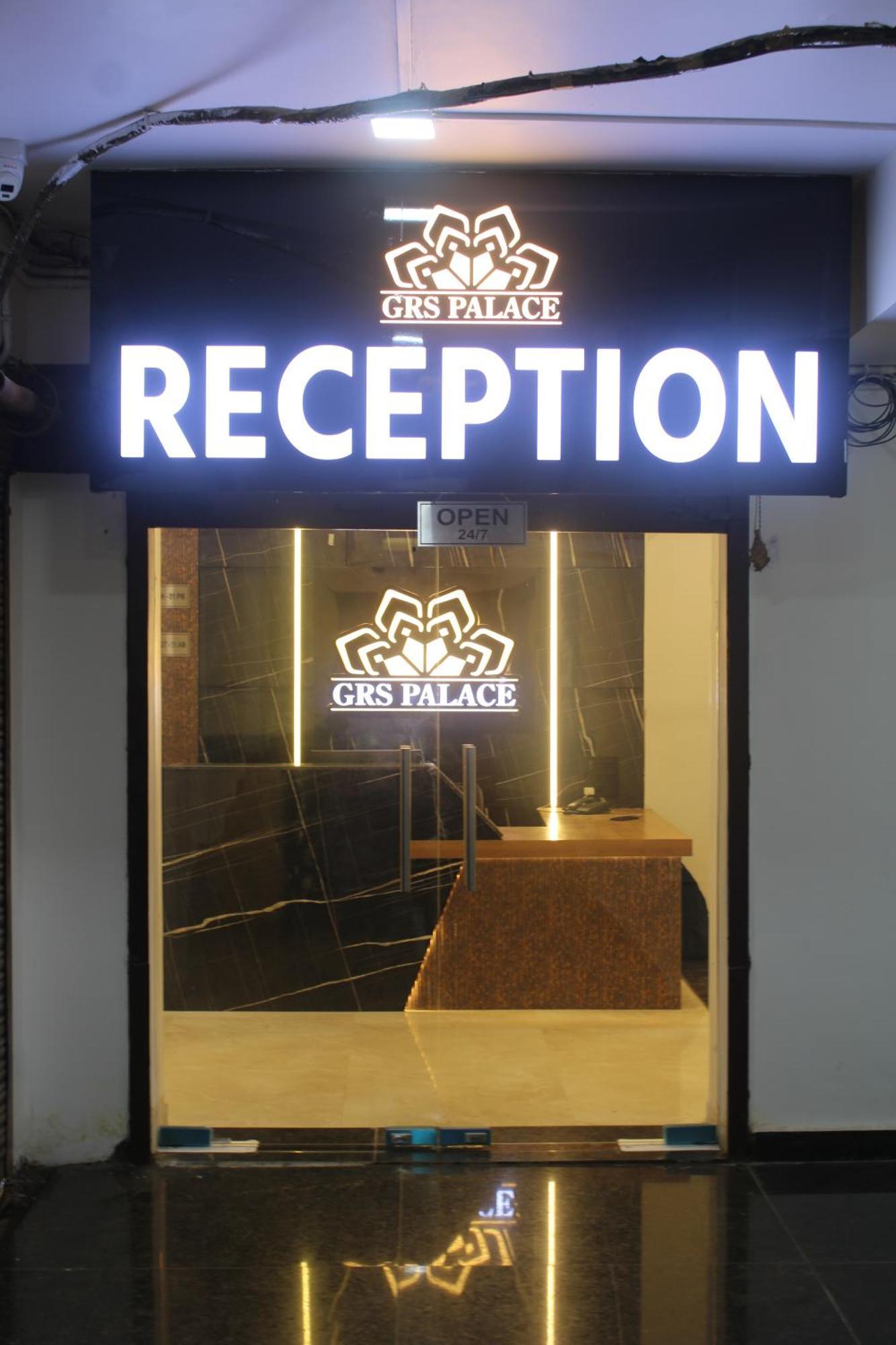 Hotel Grs Palace